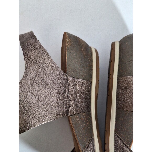 Dansko Vera Sandals Sz 39 US 9 Metallic Pewter Peep Toe Adjustable Strap Casual - Picture 10 of 14